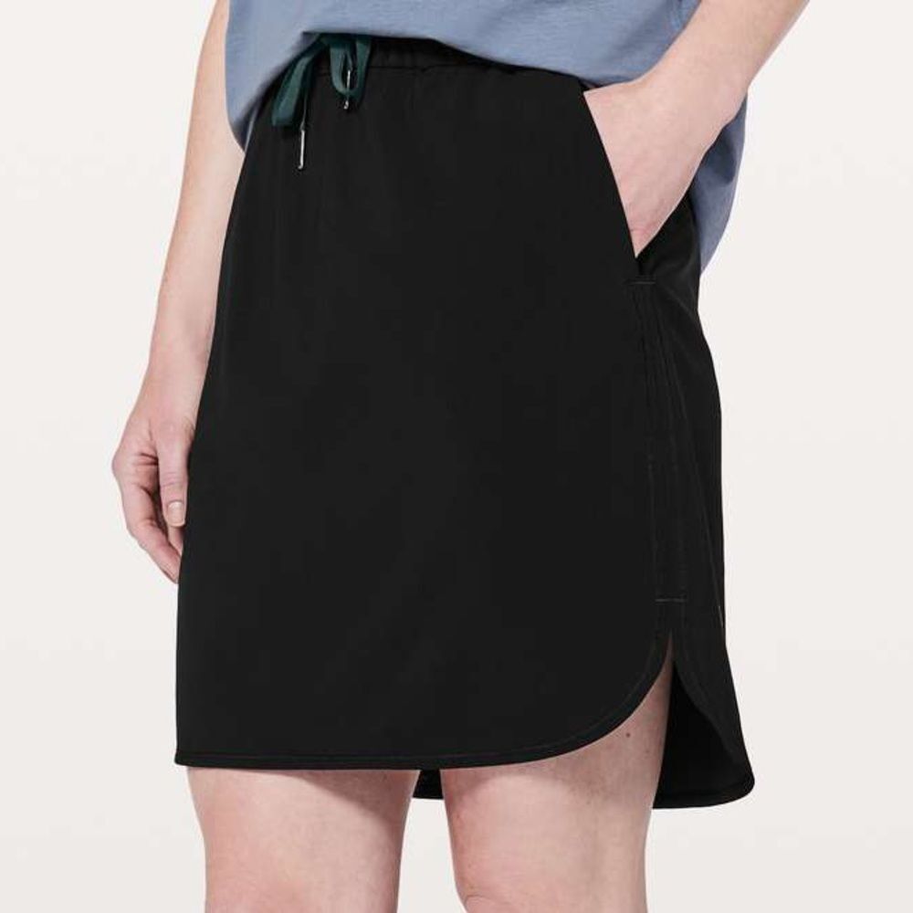 NWT Lululemon On The Fly Skirt Black Travel Quick Dry Mini Skirt Size 4 | XS NEW
